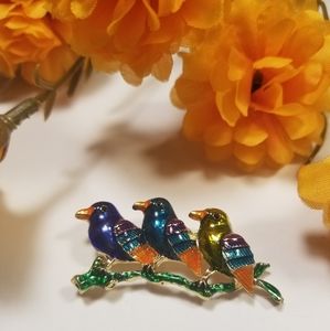 Pretty Three Bird Brooch